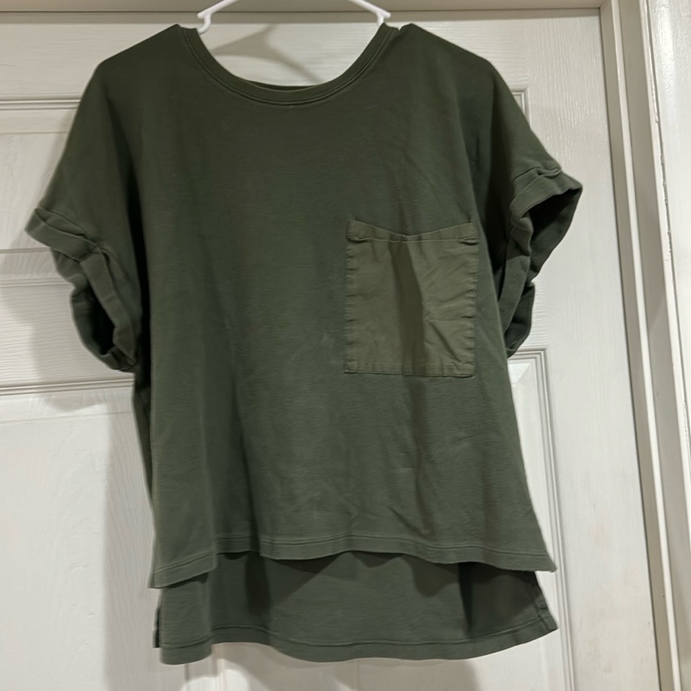 Dark tshirt